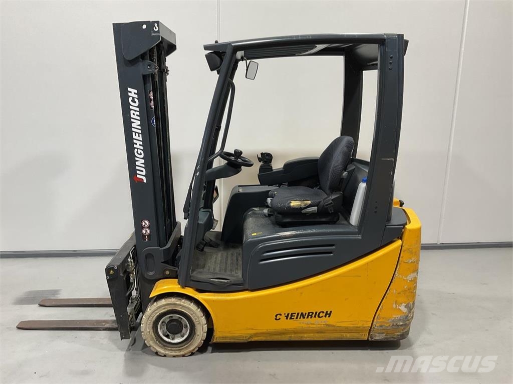 Jungheinrich EFG 216 شاحنات ذات رافعات شوكية تعمل بالكهرباء