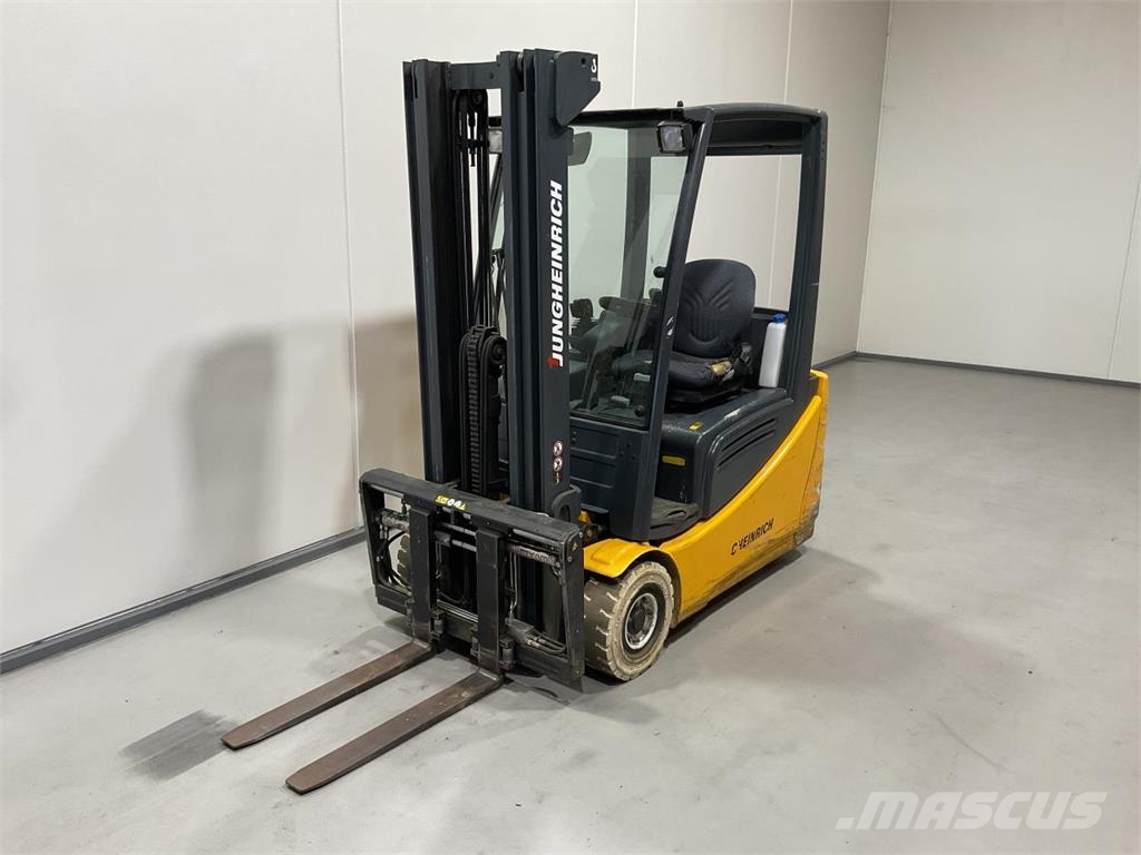 Jungheinrich EFG 216 شاحنات ذات رافعات شوكية تعمل بالكهرباء