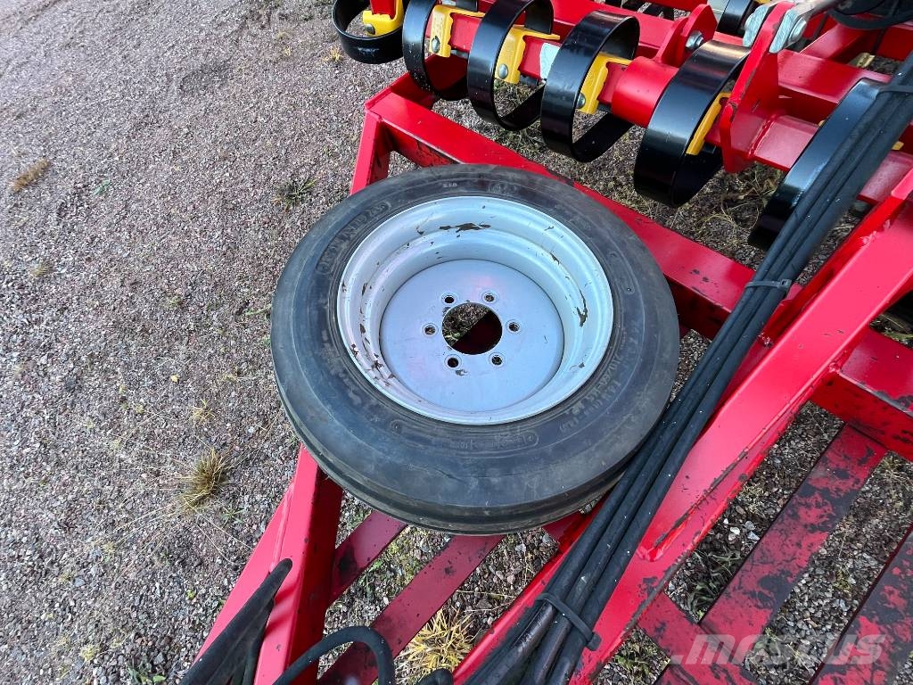 Väderstad NZA  700  2 hydr. lataa+JH Drljače