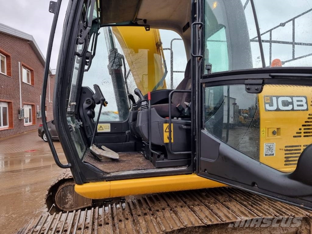 JCB JS 130 LC Rupsgraafmachines