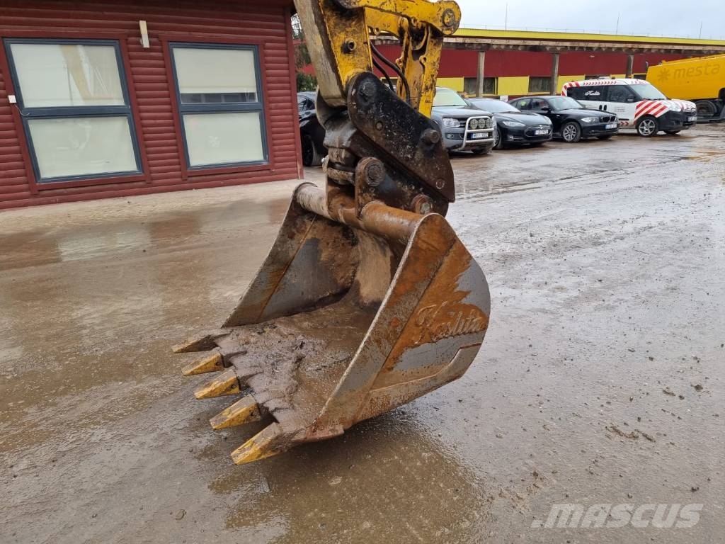 JCB JS 130 LC Rupsgraafmachines