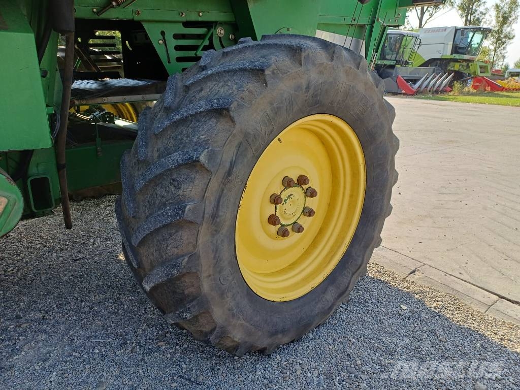 John Deere C 670 i Kombajni