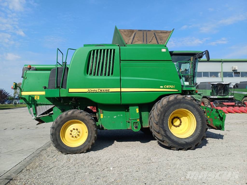 John Deere C 670 i Kombajni