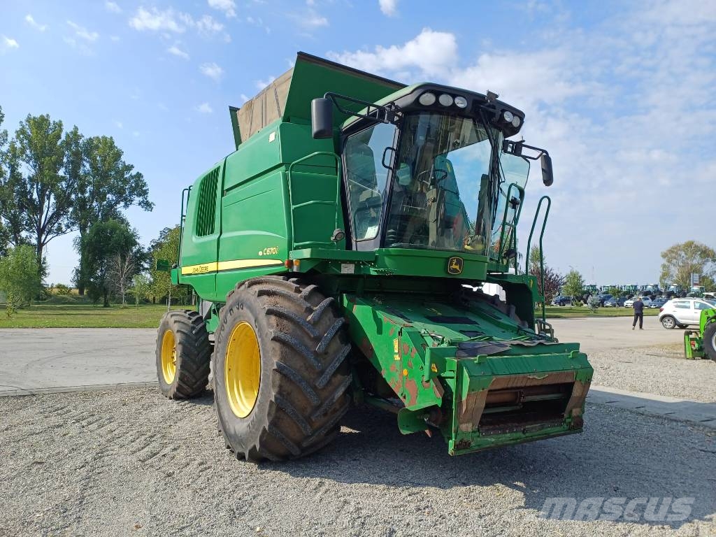 John Deere C 670 i Kombajni