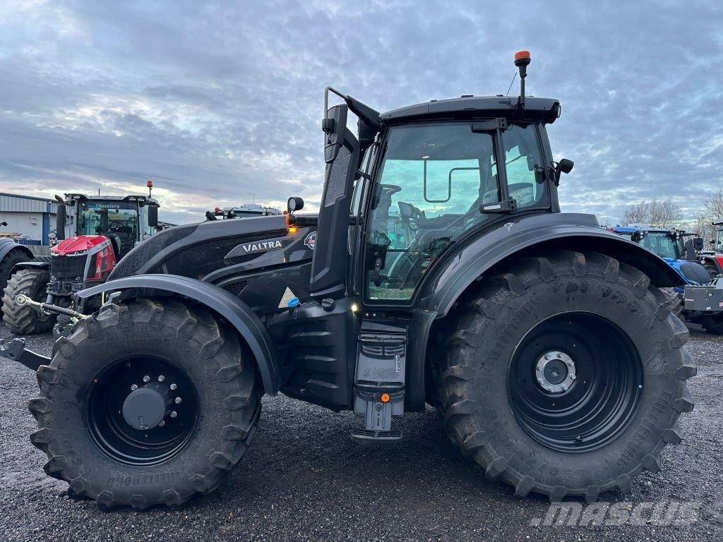 Valtra T 235 Direct 트랙터