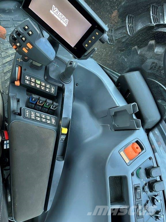 Valtra T 235 Direct 트랙터