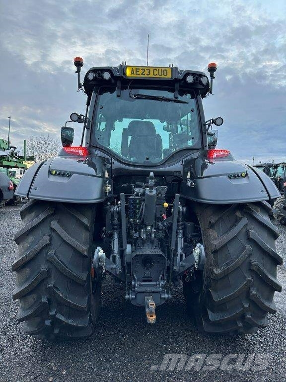 Valtra T 235 Direct 트랙터