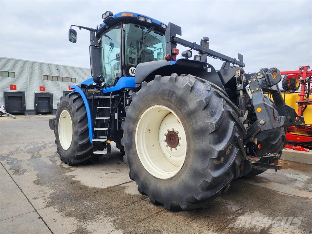 New Holland T9.560 الجرارات