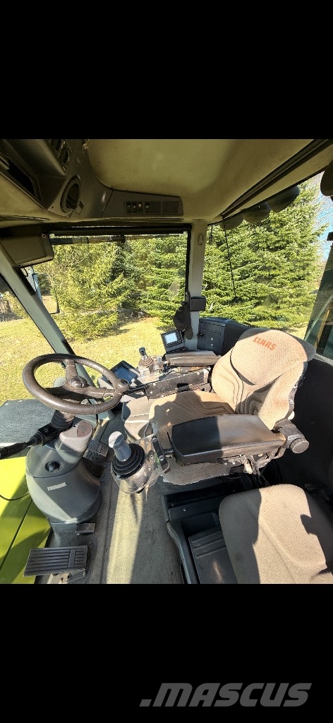 CLAAS Xerion 3800 Trac 3800 Trac Traktoriai