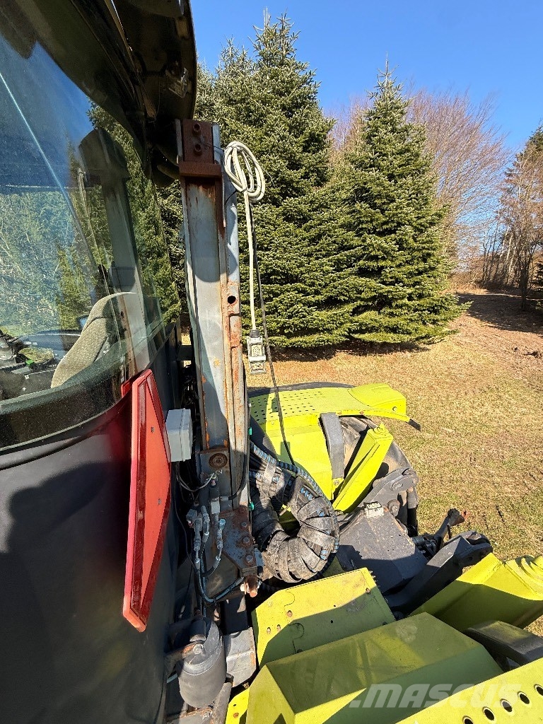CLAAS Xerion 3800 Trac 3800 Trac Traktoriai