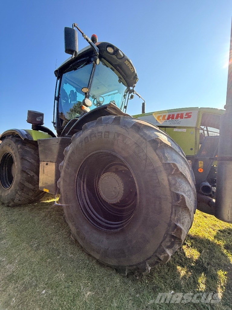 CLAAS Xerion 3800 Trac 3800 Trac Traktoriai