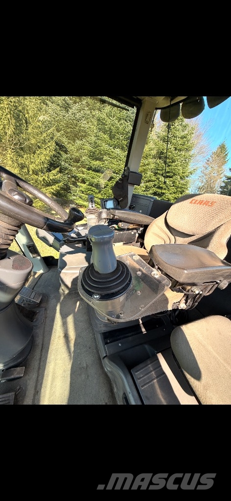 CLAAS Xerion 3800 Trac 3800 Trac Traktoriai