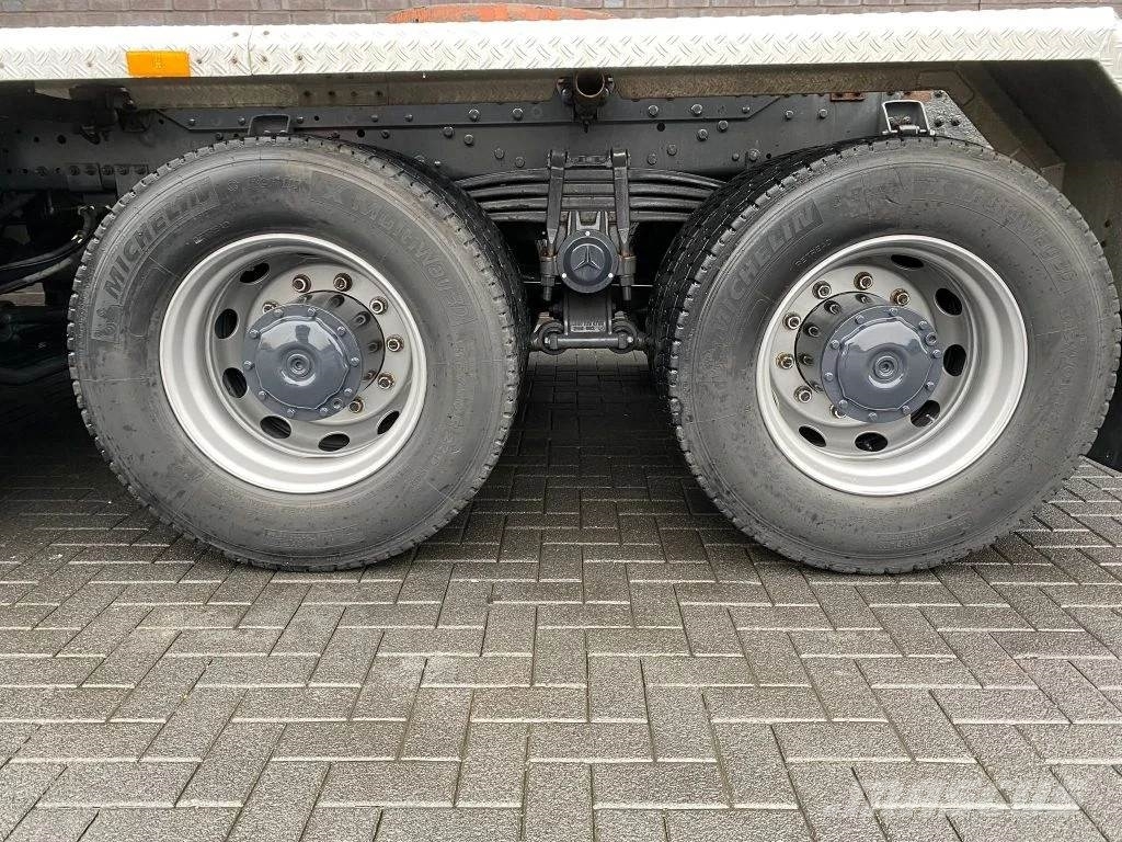 Mercedes-Benz Actros 4360 V8 8X6 V8 SLT TITAN HEAVY DUTY TRACTOR 曳引機組件