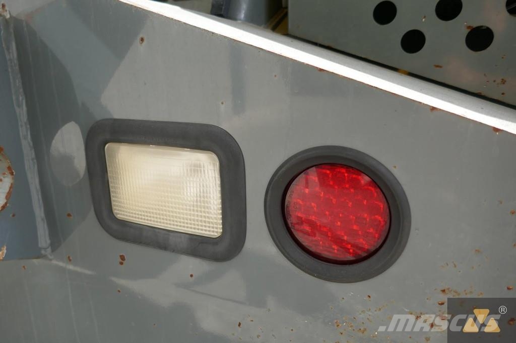Grove RT890E Celtņi nelīdzenām virsmām