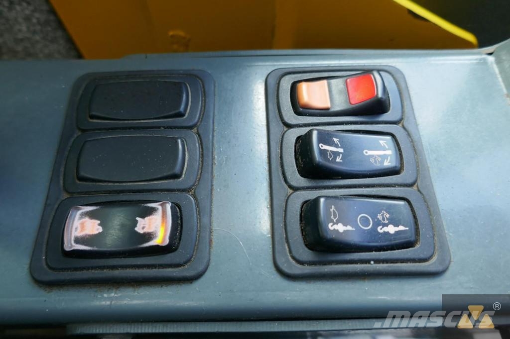 Grove RT890E Celtņi nelīdzenām virsmām