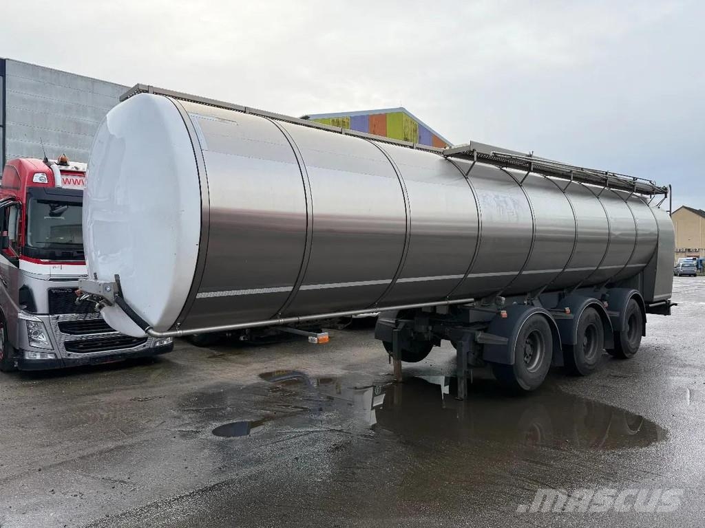 Burg O-3-45T 3 AXLE - SAF - 2 AXLE STEERING - 34000 L C Tanktrailer
