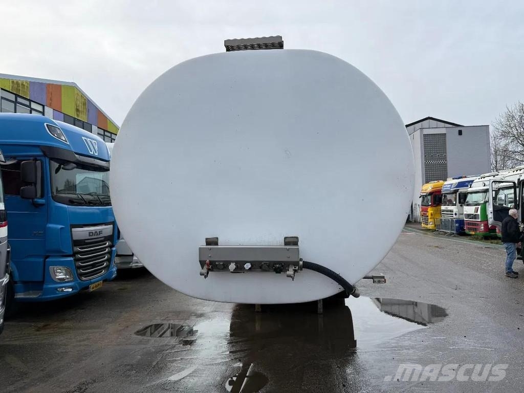 Burg O-3-45T 3 AXLE - SAF - 2 AXLE STEERING - 34000 L C Tanktrailer