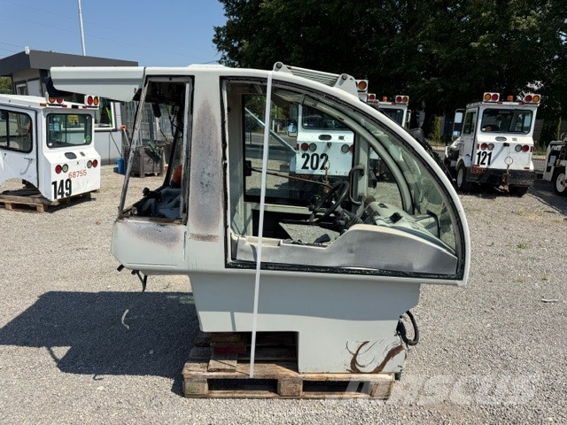 CLAAS USED CAB كابينة والداخلية
