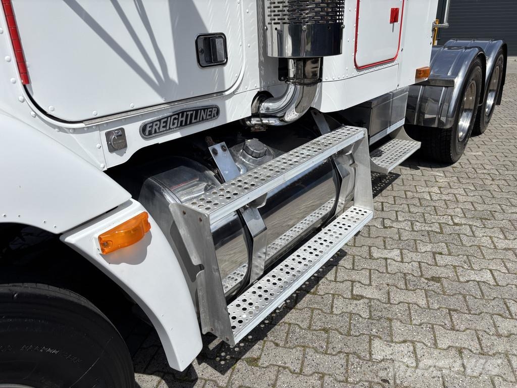Freightliner FLD 112 6X4 10-Speed Rockwell, Cummins, Engine bra Chassis