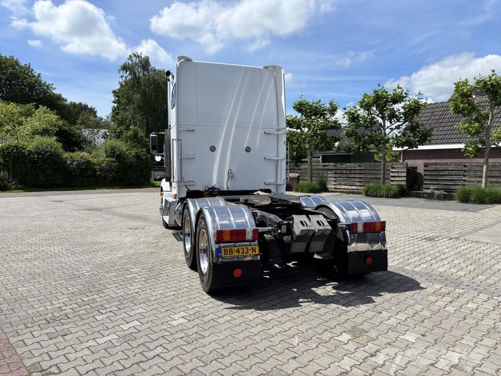 Freightliner FLD 112 6X4 10-Speed Rockwell, Cummins, Engine bra Chassis