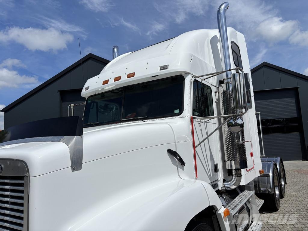 Freightliner FLD 112 6X4 10-Speed Rockwell, Cummins, Engine bra Chassis