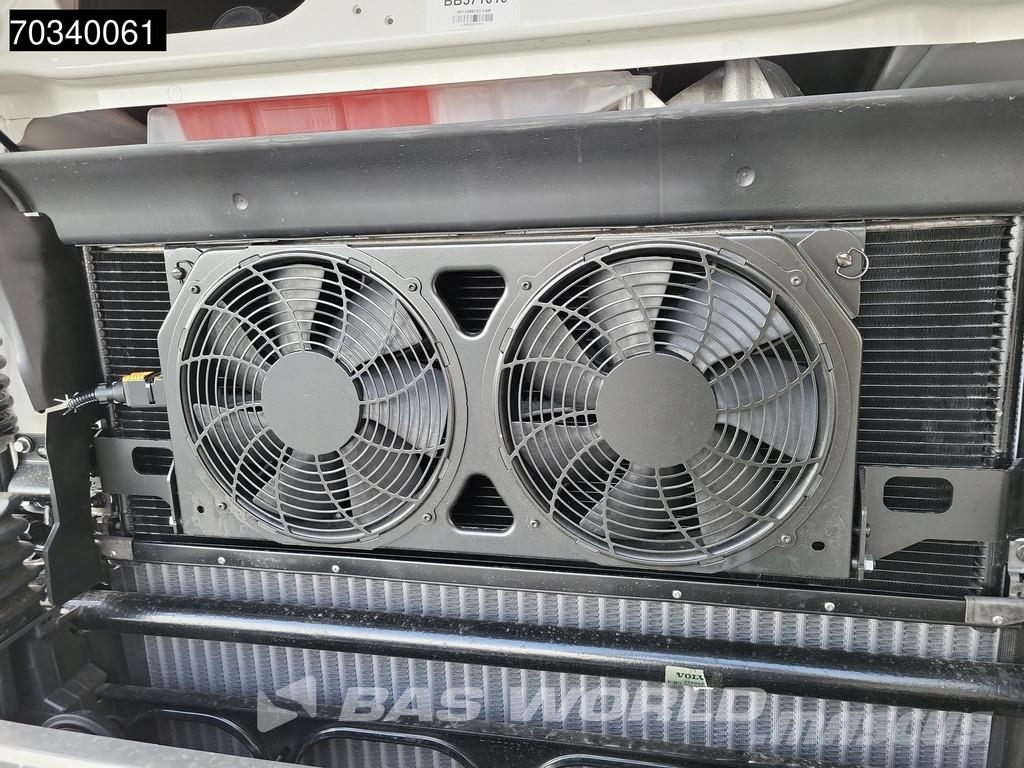 Volvo FH16 700 FH 4X2 NEW! Retarder 2xTanks I-ParkCool Sattelzugmaschinen