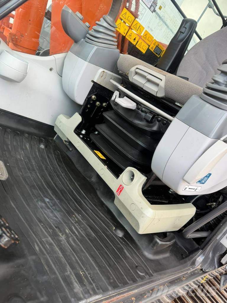 Hitachi ZX 130-5G Raupenbagger
