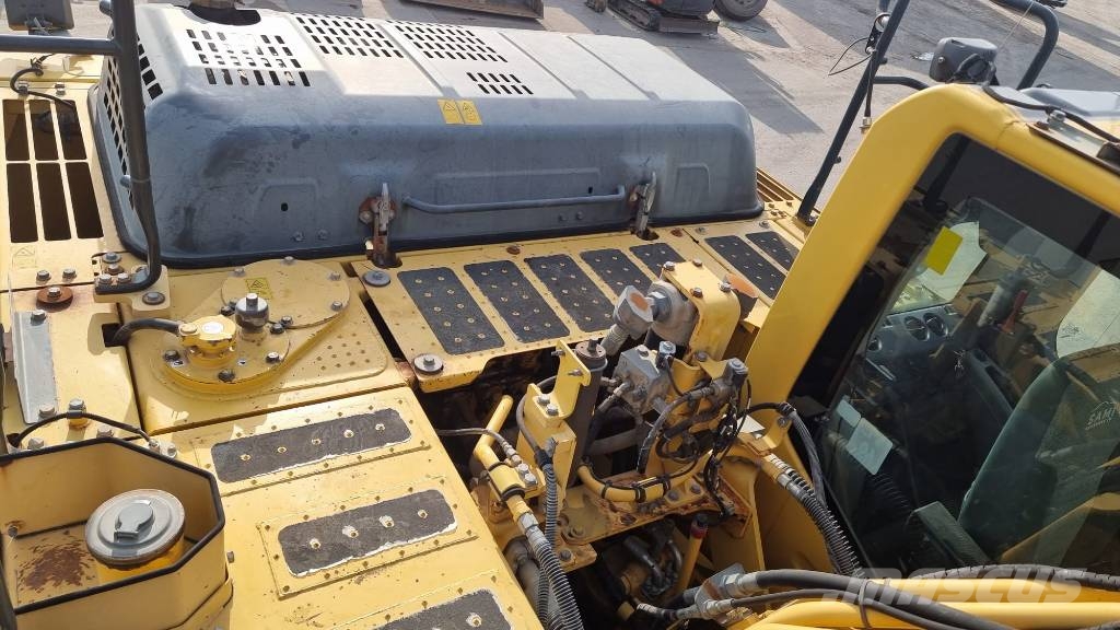 Komatsu PC 210 LC-10 Vikšriniai ekskavatoriai