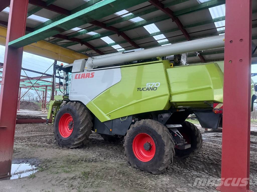 CLAAS Tucano 570 Combine harvesters