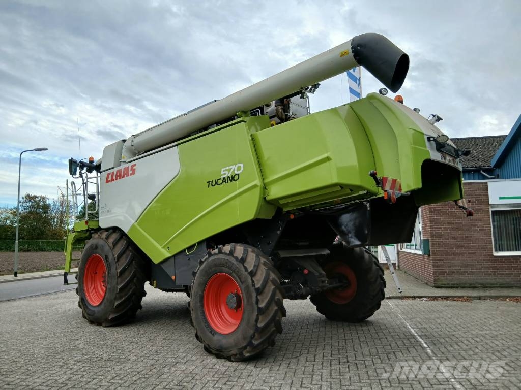 CLAAS Tucano 570 Maaidorsmachines
