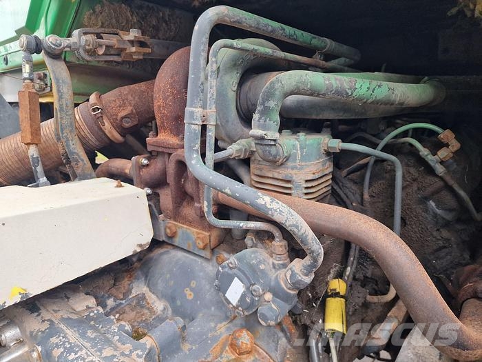 Mercedes-Benz 2527 B 6X4 Camiones de concreto