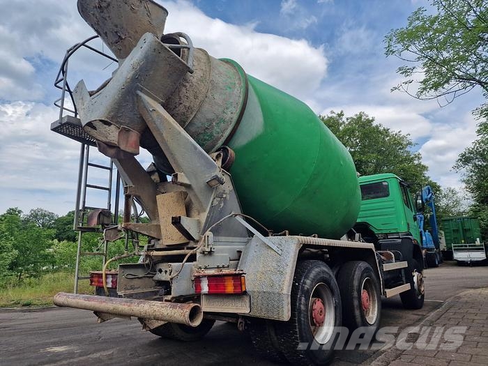 Mercedes-Benz 2527 B 6X4 Camiones de concreto