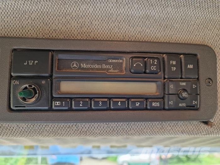 Mercedes-Benz 2527 B 6X4 Camiones de concreto