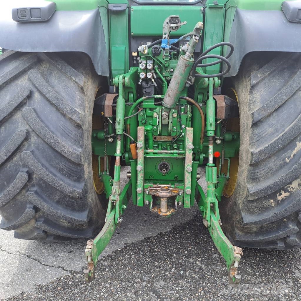 John Deere 7530 Premium Tractors