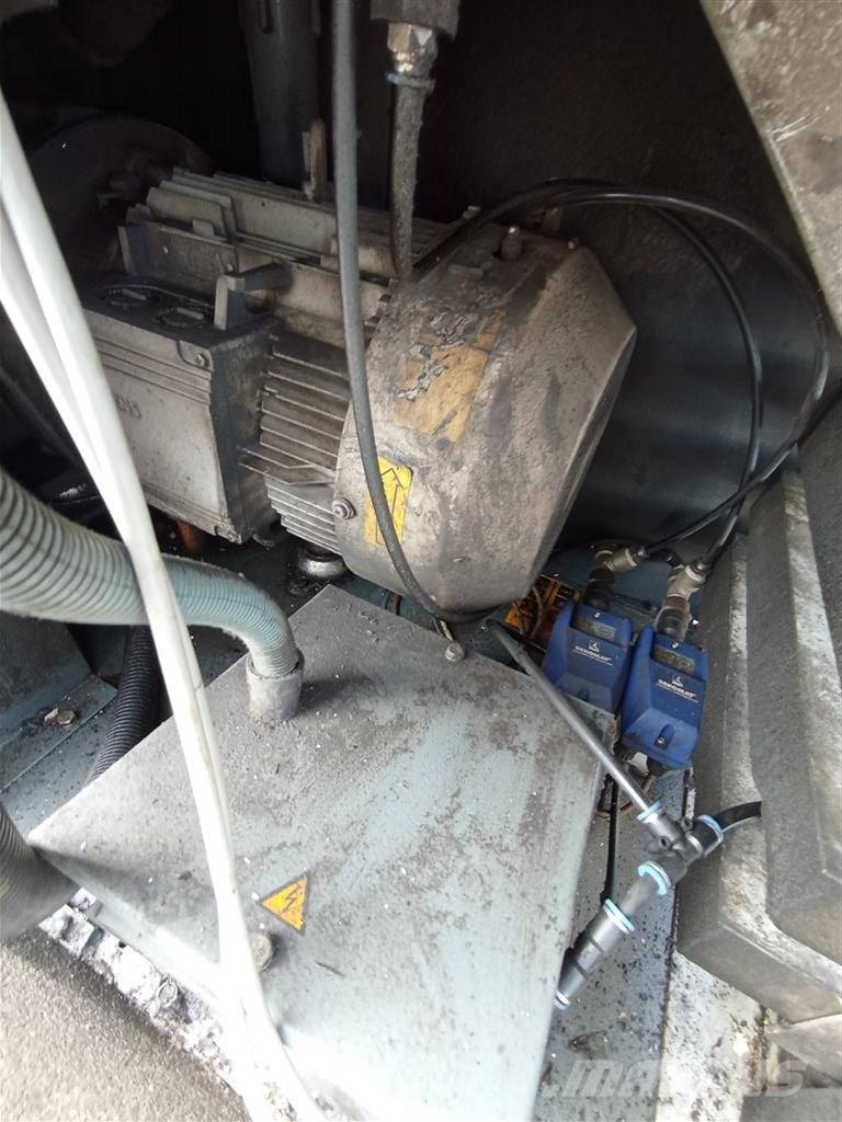Atlas Copco GA18 VSDFF 压缩机