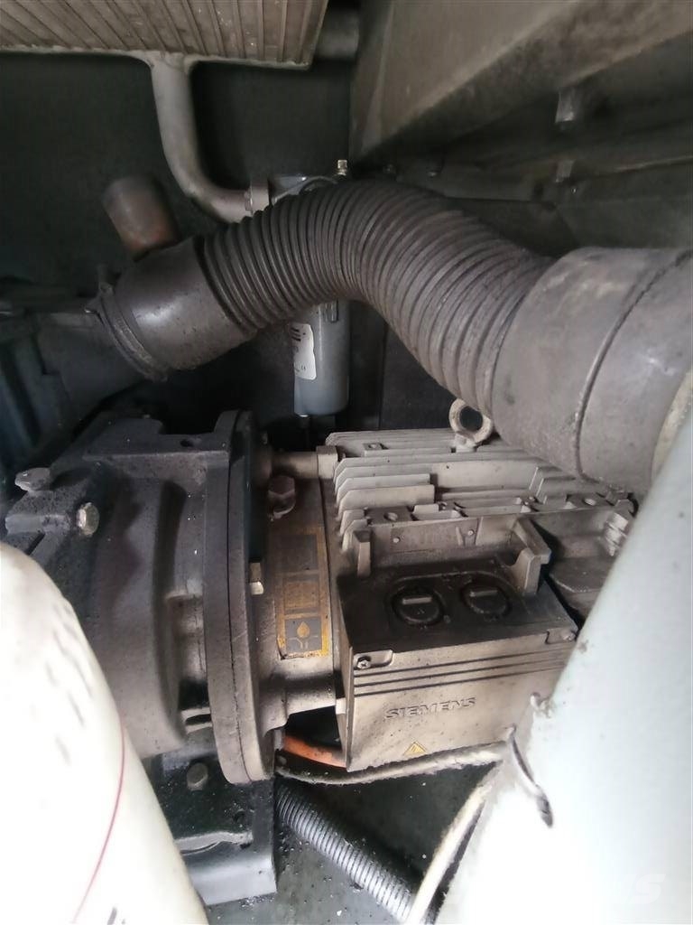 Atlas Copco GA18 VSDFF 压缩机