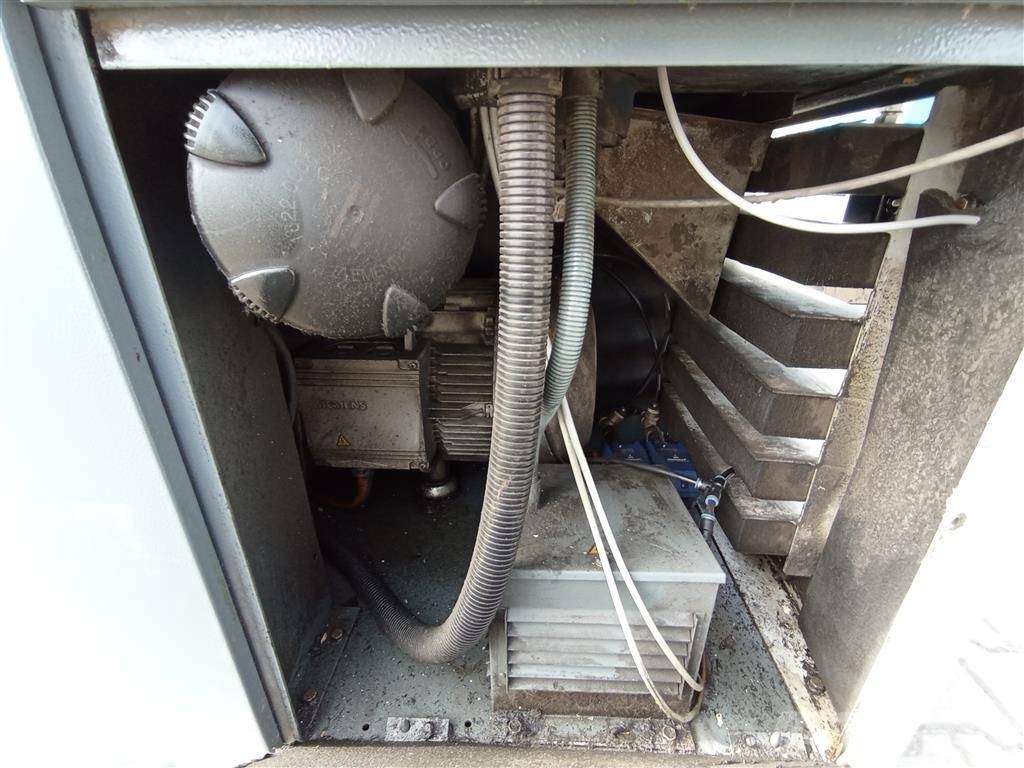 Atlas Copco GA18 VSDFF 压缩机