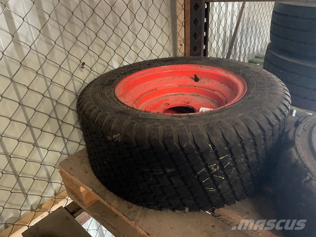 Multi-Trac Titan 27x10.50-15 till toolcat Tyres, wheels and rims