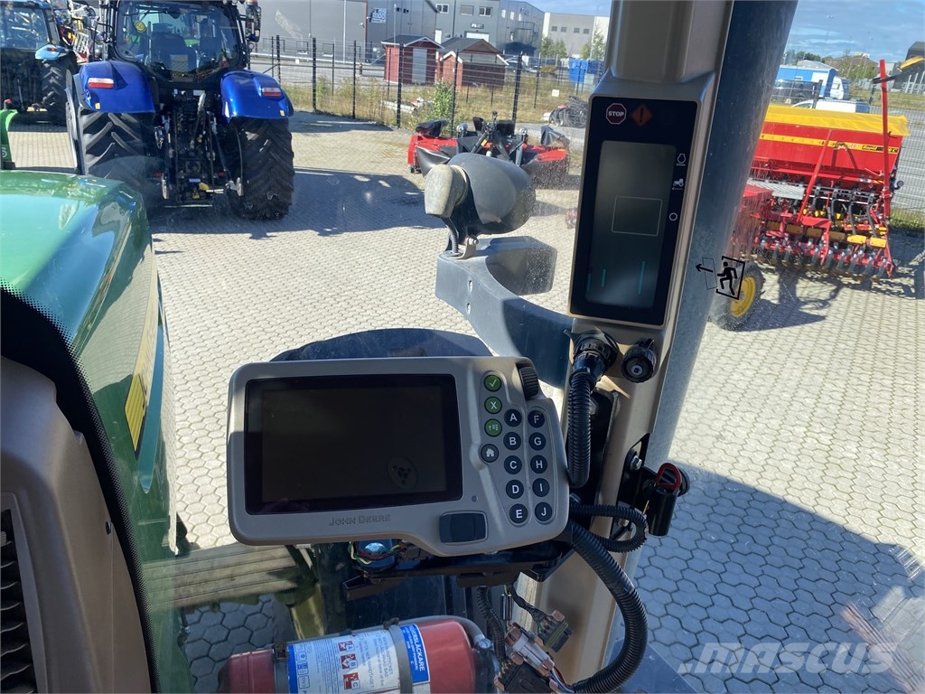 John Deere 7930 AutoPower Traktorid