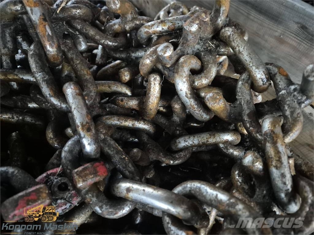 XL-Chains Xl chains pro 700-710x26,5 Used/Beg Lánctalpak, láncok és futóművek