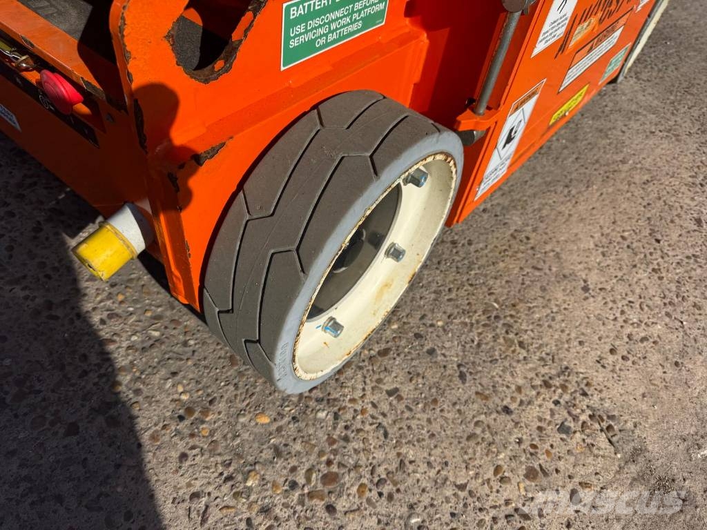 Snorkel TM16E Vertikaalsed mast tõstukid