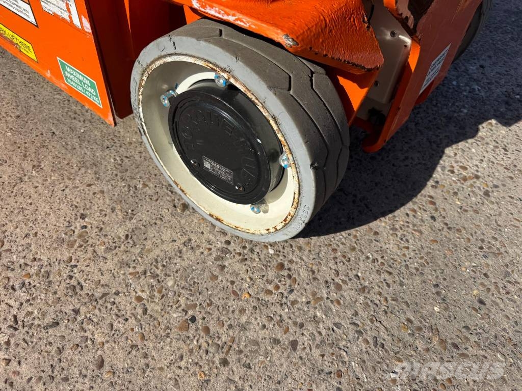 Snorkel TM16E Vertikaalsed mast tõstukid