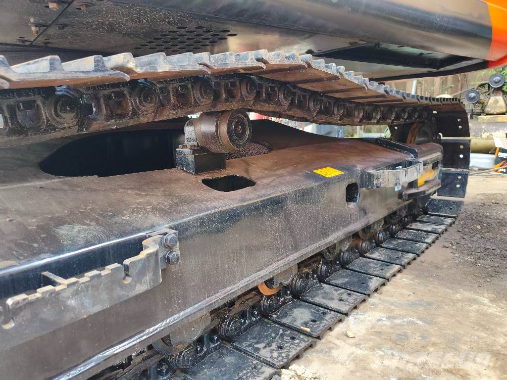 Hitachi ZX 130 Escavatori cingolati