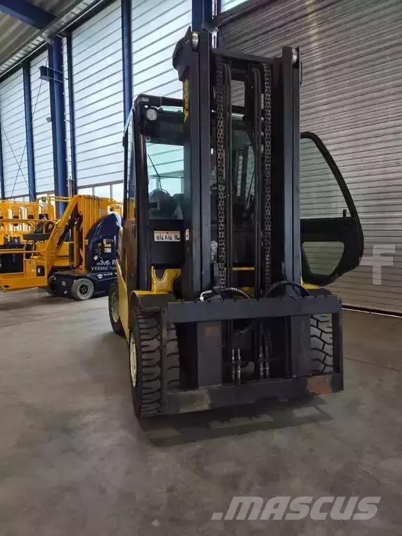 Yale GLP55VX Gázüzemű targoncák