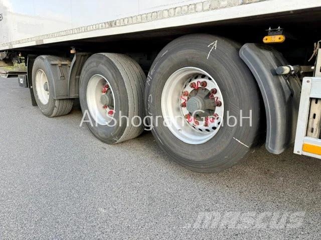 Pacton Carrier Vector 1850/3 x Achsen PBW/Lenk + Liftachs Puspriekabės su izoterminiu kėbulu