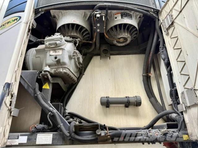 Pacton Carrier Vector 1850/3 x Achsen PBW/Lenk + Liftachs Hladilne polprikolice