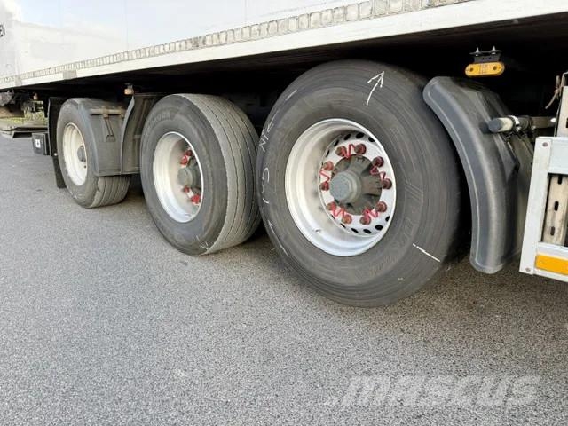 Pacton Carrier Vector 1850/3 x Achsen PBW/Lenk + Liftachs Hladilne polprikolice