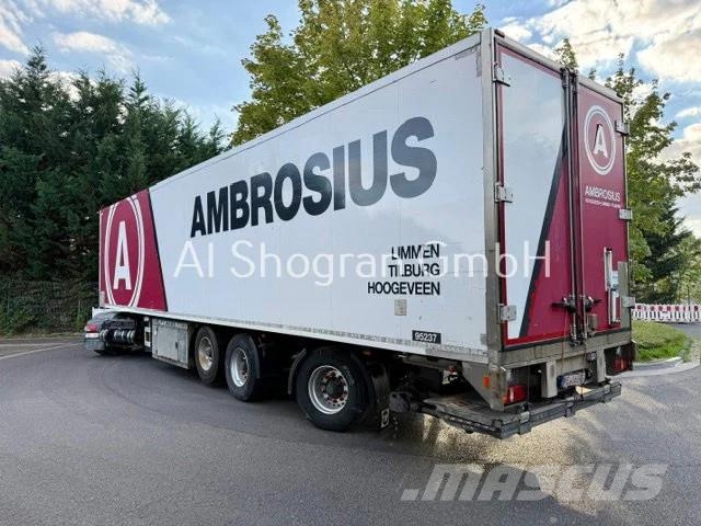 Pacton Carrier Vector 1850/3 x Achsen PBW/Lenk + Liftachs Puspriekabės su izoterminiu kėbulu