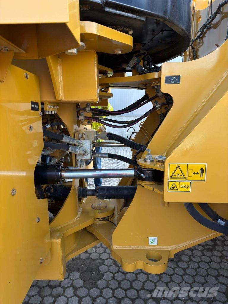 CAT 966MXE 轮式装载机