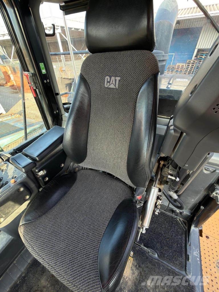 CAT 966MXE 轮式装载机